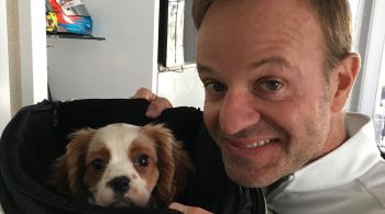 Piloto publicou nas redes homenagem ao pet e também gravou uma mensagem de conscientização