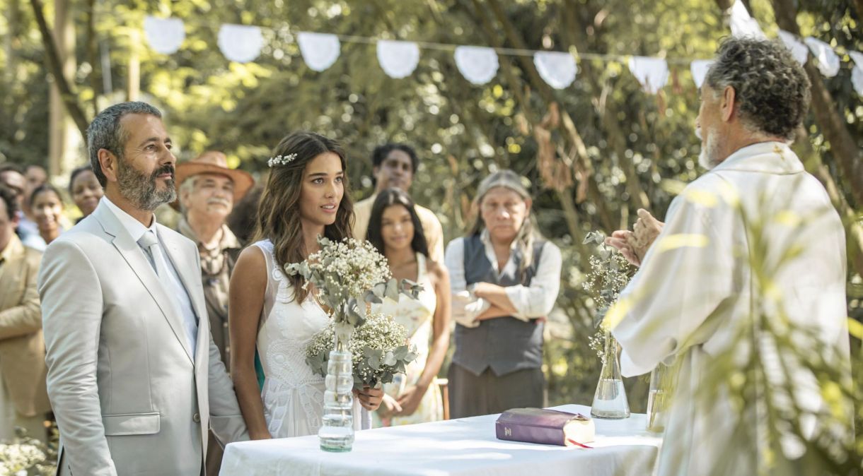 Casamento de Mariana (Theresa Fonseca) e José Inocêncio (Marcos Palmeira) em "Renascer".