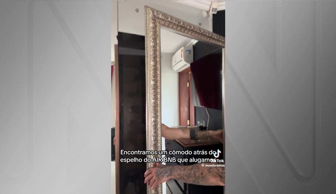 Turistas descobrem falso cômodo atrás do espelho em Airbnb em Florianópolis