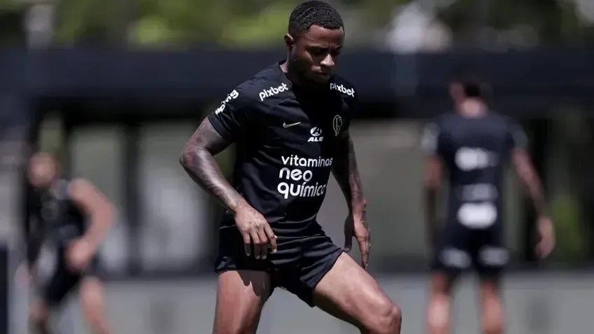 Diego Palacios não tem prazo para retornar ao Corinthians