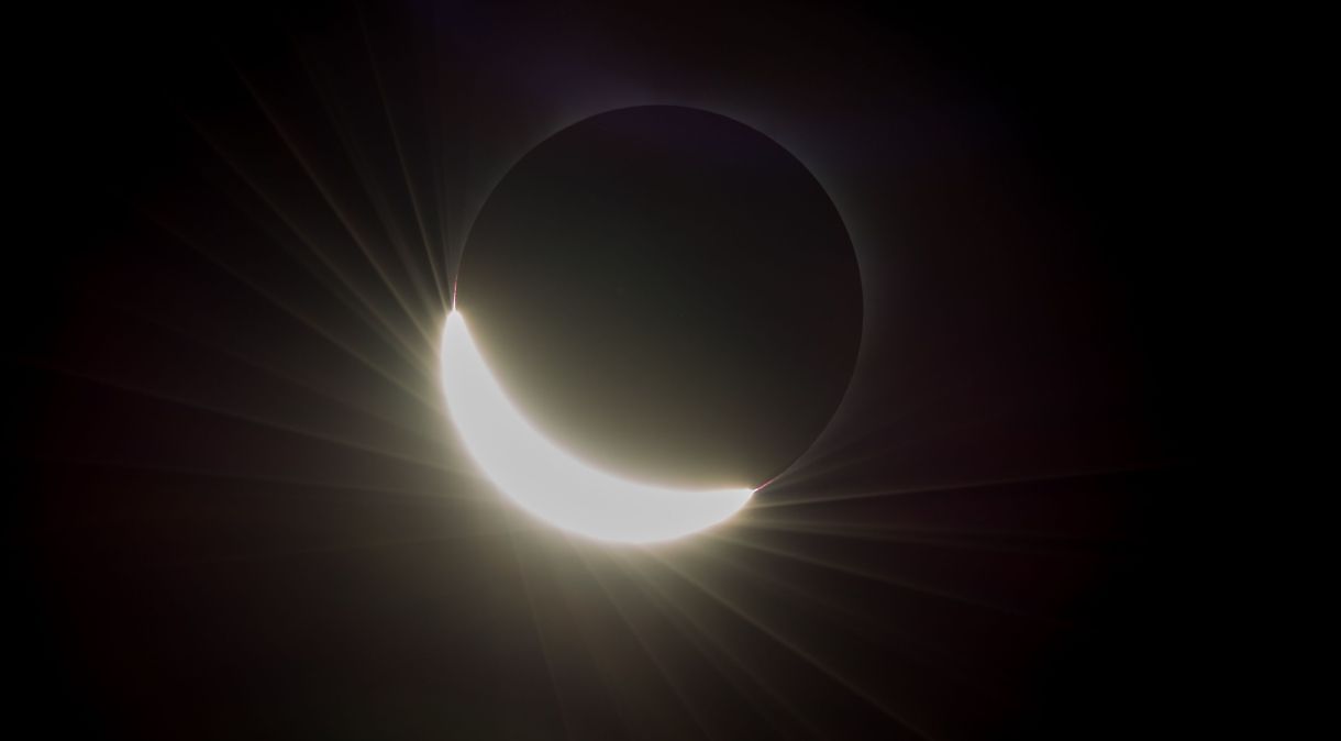 Eclipse solar total em 2017 visto de Madras, em Oregon