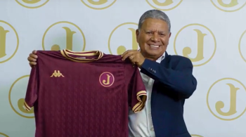 Consul aposta em "patrocínio limpo" no uniforme dos 100 anos do clube