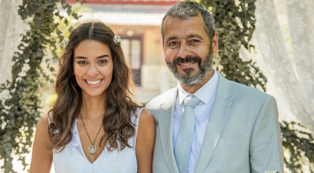 Casamento de Mariana (Theresa Fonseca) e José Inocêncio (Marcos Palmeira).