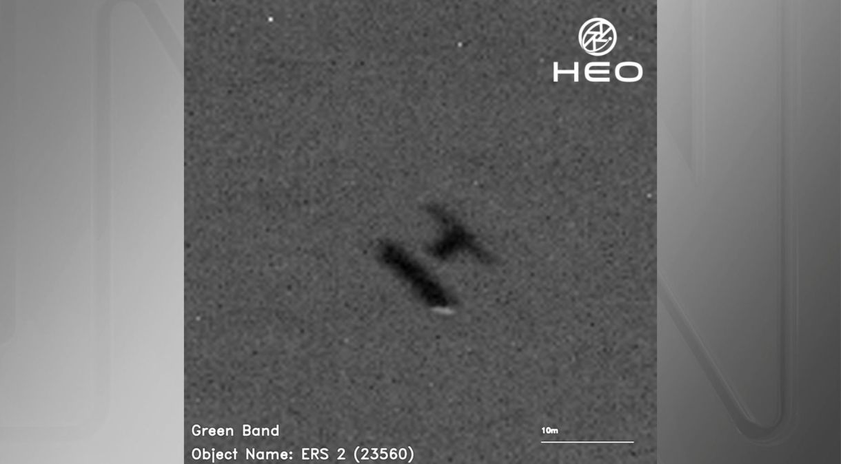 ERS-2 fotografado em 29 de janeiro usando uma câmera a bordo de outro satélite