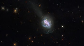 Registro foi feito na galáxia ESO 185-IG013, que é povoada por centenas de jovens aglomerados de estrelas