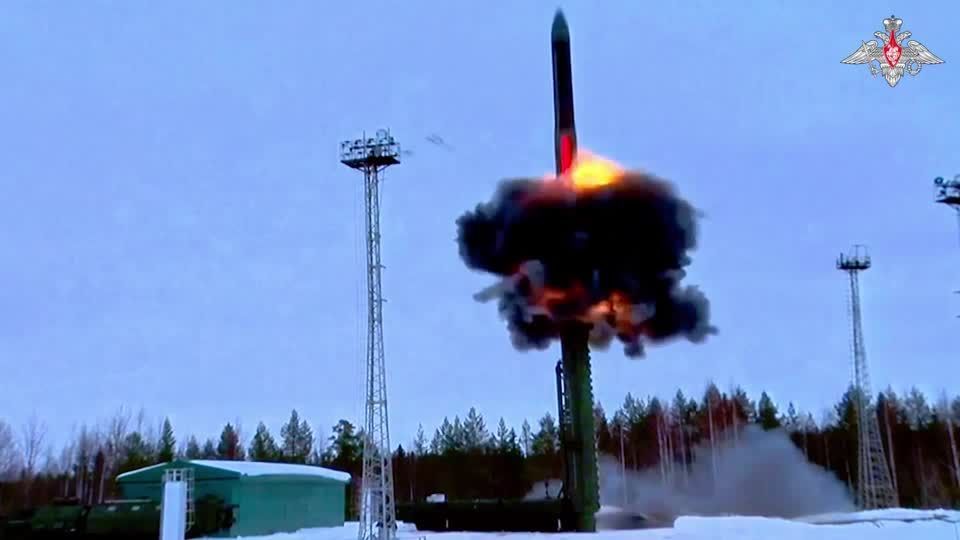 Rússia diz ter testado míssil balístico nuclear Yars