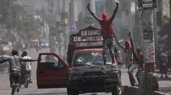 Reportagem especial da CNN mostra como as gangues do Haiti tratam a vida humana como uma mercadoria, sequestrando e matando milhares de pessoas para assumir o controle de cerca de 80% da capital, Porto Príncipe