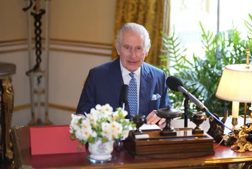 Rei Charles elogia a solidariedade e a amizade em mensagem de Páscoa