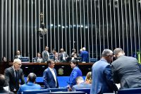 Senado se antecipa ao STF e aprova PEC das Drogas