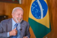 Lula diz que Petrobras não pode pensar só nos acionistas e fala em “choradeira do mercado”