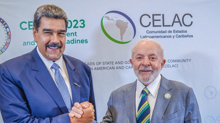 O presidente da Venezuela, Nicolás Maduro, e o presidente Luiz Inácio Lula da Silva (PT)