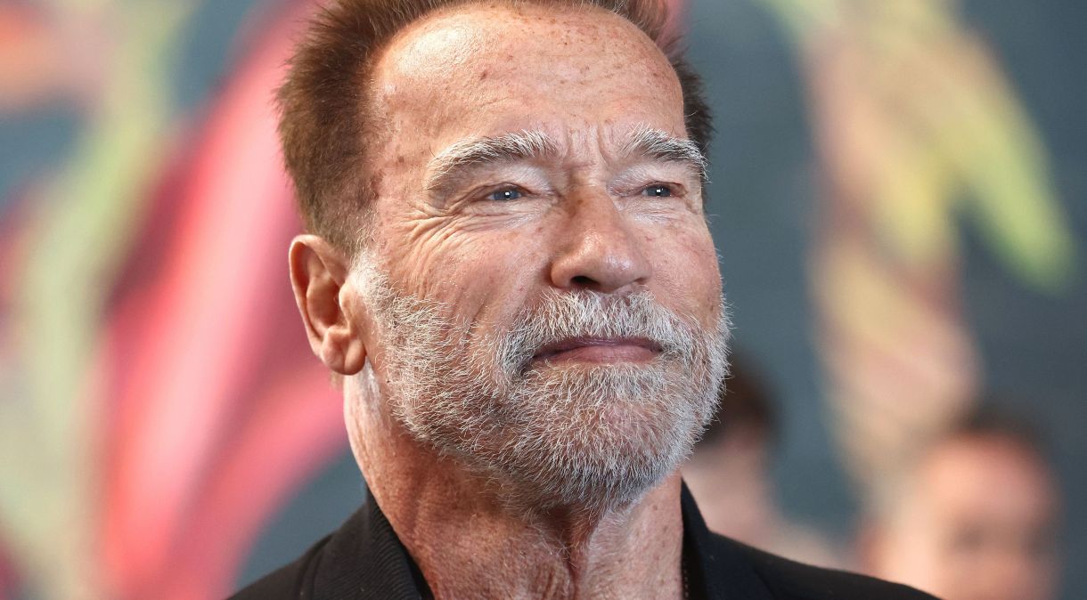 Arnold Alois Schwarzenegger é um fisiculturista, ator, empresário e político austro-americano