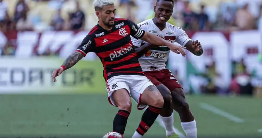 Arrascaeta, do Flamengo, e Jhon Arias, do Fluminense, no clássico da Taça Guanabara