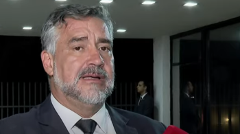 Segundo Paulo Pimenta, o número de 261 itens não é do governo Lula, mas da gestão Bolsonaro, "quando foi realizada a transição"