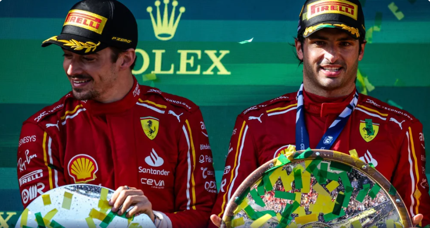 Com Sainz e Leclerc, Ferrari faz dobradinha após dois anos
