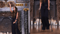 Victoria Beckham aparece de muletas em desfile da Semana de Moda de Paris