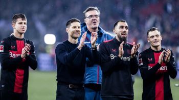 Técnico espanhol pode levar o clube, líder da Bundesliga, ao seu primeiro título alemão na história