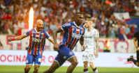 Bahia vira sobre o Vitória, vence clássico e se classifica no Nordestão