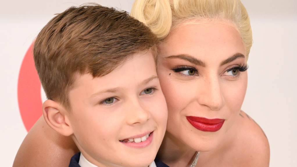 Lady Gaga e seu afilhado, Zachary Jackson Levon Furnish-John, filho mais novo de Elton John