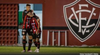 Mateus Gonçalves, do Vitória, marcou diante do Barcelona-BA, na semifinal do Campeonato Baiano