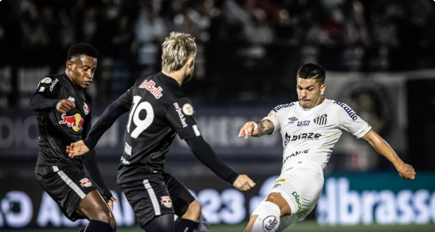 Santos e Red Bull Bragantino duelam pelo Paulistão