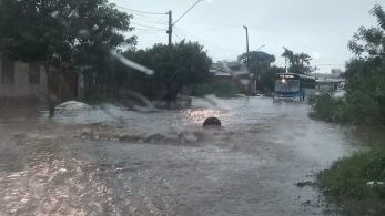 Cidade de Uruguaiana, na fronteira com a Argentina, recebeu em 34 horas todo o volume de chuva previsto para o mês de março