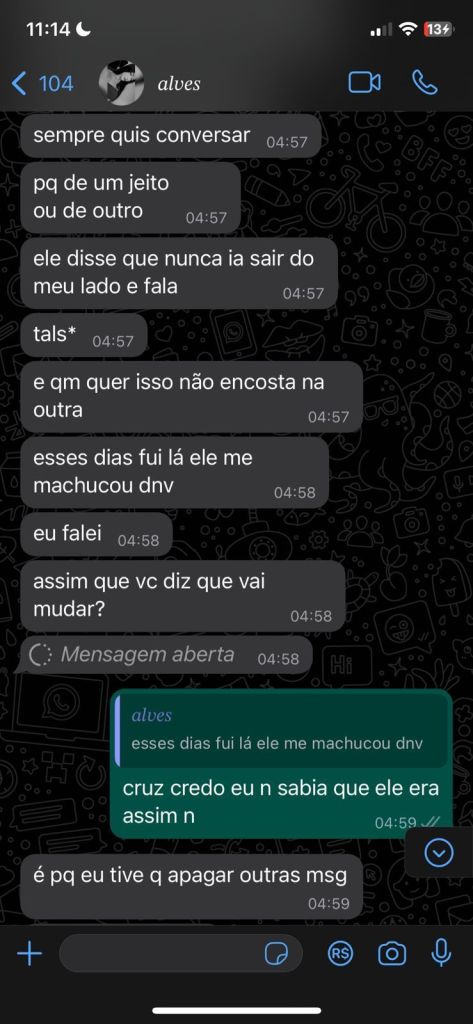 Troca de mensagens entre Kaylane e uma amiga uma semana antes do crime