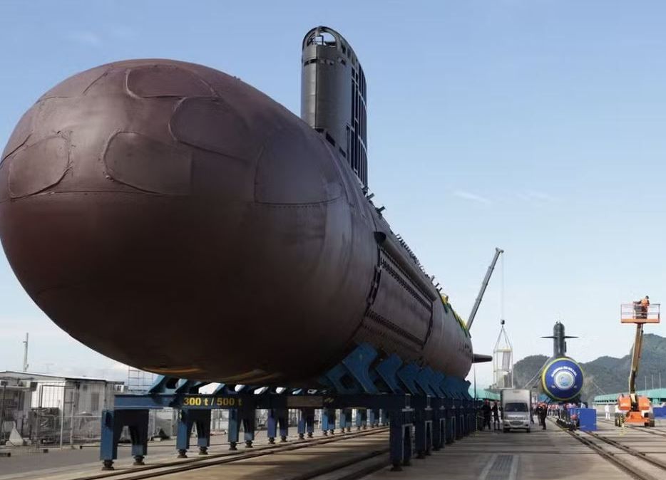 A Marinha lança ao mar, na próxima quarta-feira (27), o submarino “Tonelero” -- construído totalmente no Brasil