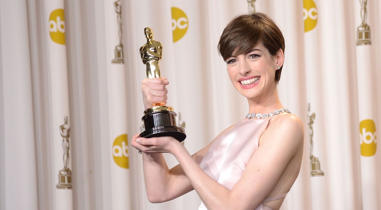 Anne Hathaway levou o Oscar de Melhor Atriz Coadjuvante em 2013, por seu papel em "Os Miseráveis"