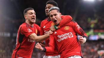 Red Devils se classificaram na Copa da Inglaterra com gol no último minuto da prorrogação