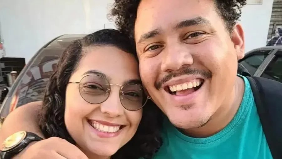 Esposa de Lucas Buda rasga fotos do casal e posta no Instagram