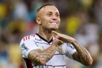 Flamengo domina o Fluminense e sai na frente na semifinal do Carioca