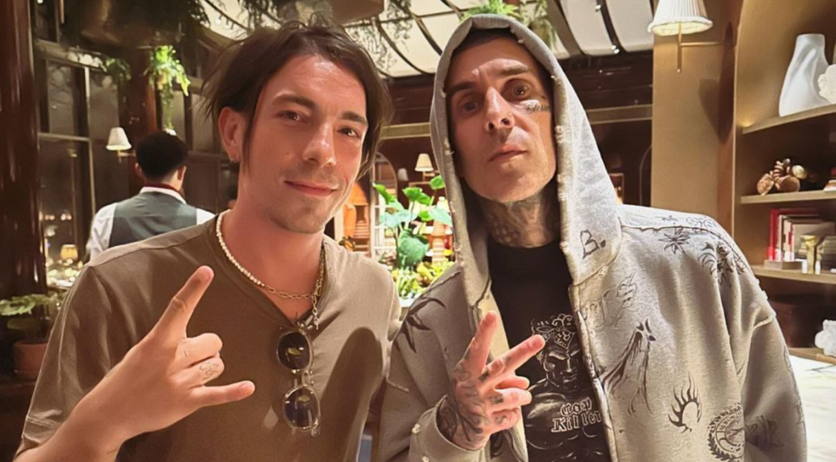 Di Ferrero e Travis Barker, baterista do Blink-182