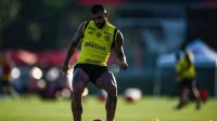 Gabigol volta a treinar com grupo e pode jogar contra o Fluminense