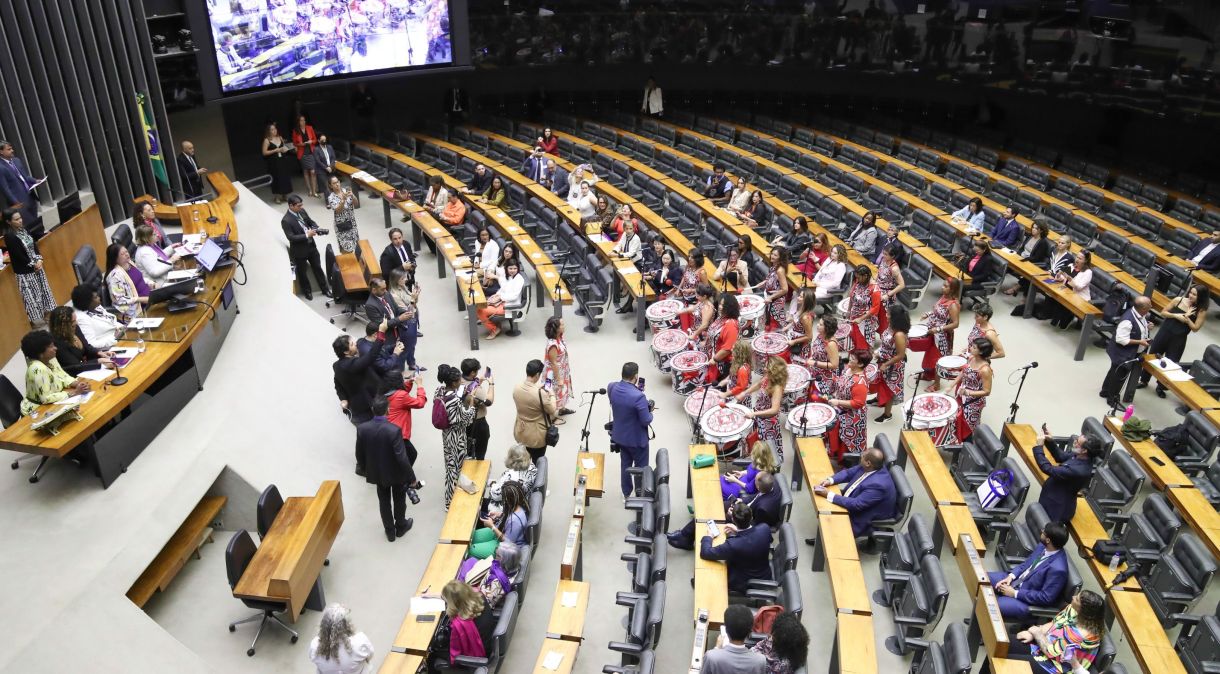 Aprovação do PL aconteceu em sessão solene da Câmara pelo Dia Internacional da Mulher