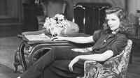 Katharine Hepburn revolucionou a moda e escandalizou os EUA ao usar calças