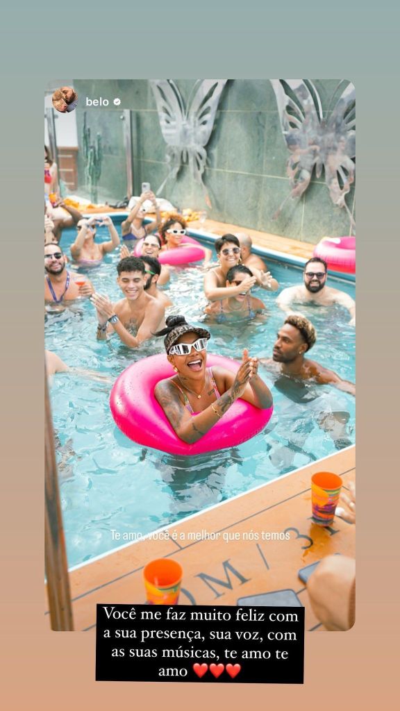 Ludmilla curte festa na piscina no Navio Numanice