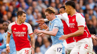 Manchester City e Arsenal empatam, e Liverpool se isola na liderança da Premier League