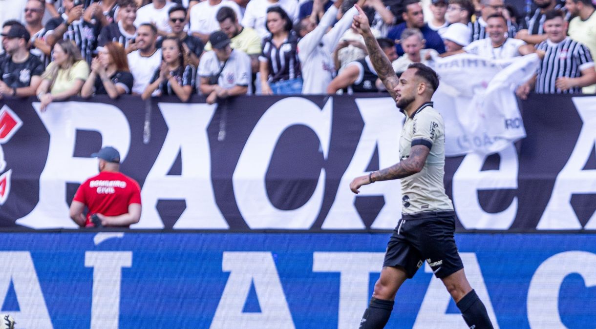 Maycon fez o segundo gol na temporada na partida diante do Santo André pelo Paulistão