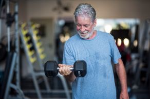 Um estudo dos EUA avaliou dados sobre a prática de exercícios de mais de 115 mil idosos