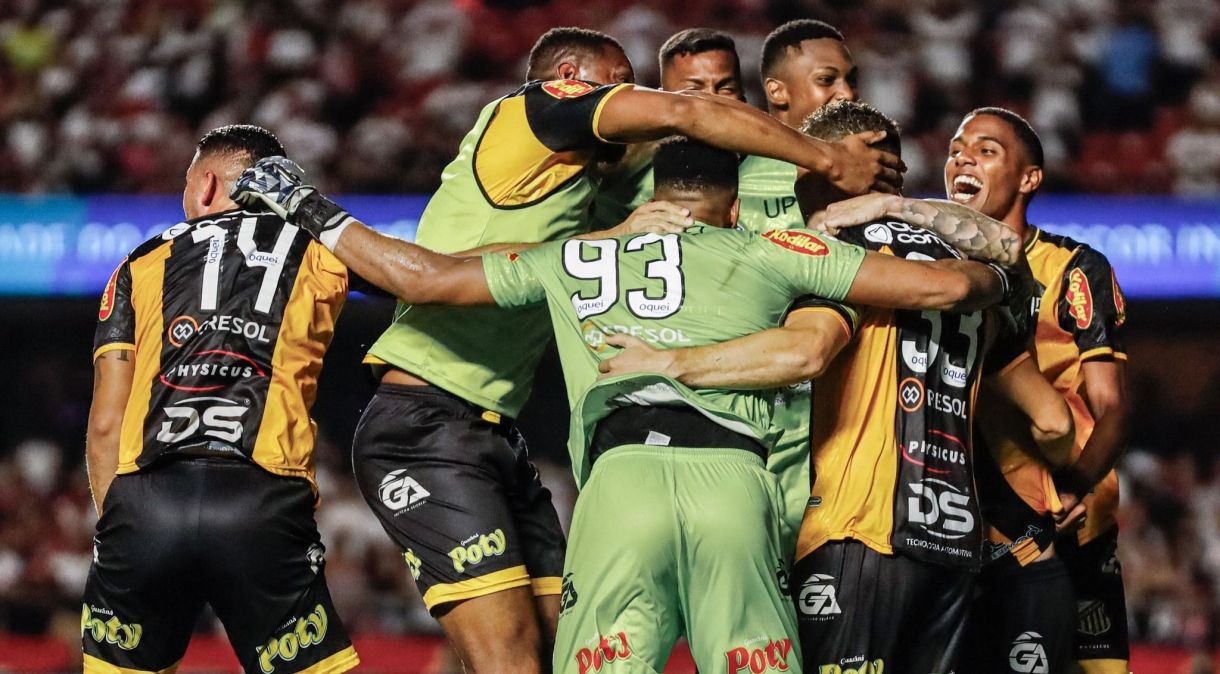 Novorizontino comemorando classificação à semifinal do Campeonato Paulista