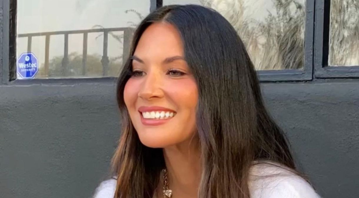 Olivia Munn agradece apoio após diagnóstico de câncer