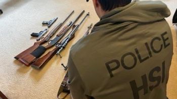 Investigação de quase dois anos aponta que um goiano que entrou ilegalmente nos EUA foi o responsável pelo envio de 20 mil munições e itens para munições ao Brasil