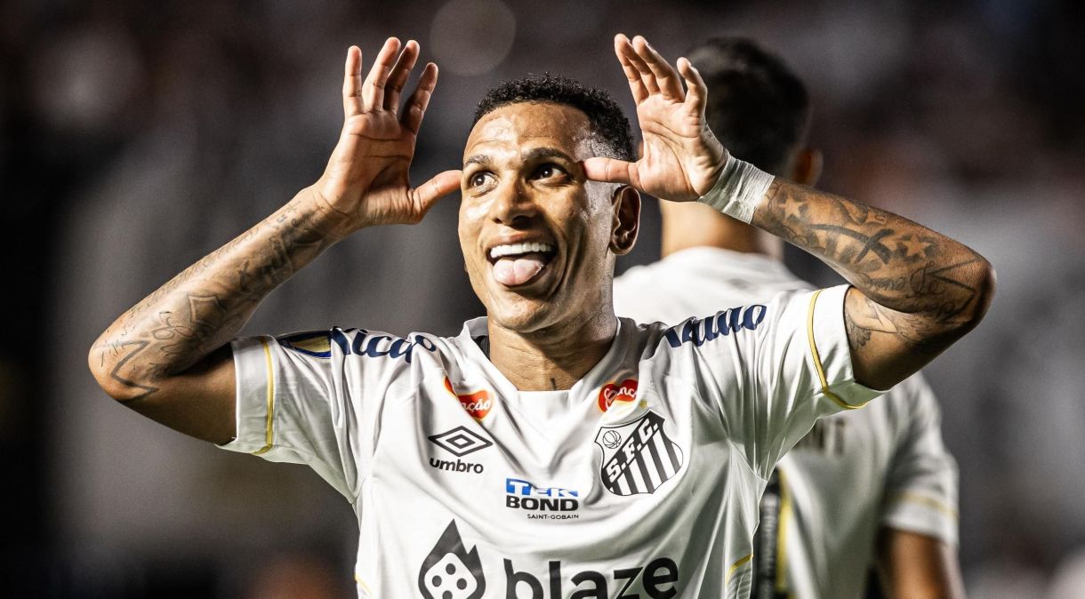 Otero comemora gol da vitória santista sobre o Palmeiras no jogo de ida da final do Paulista