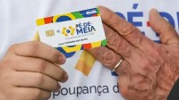 Entenda o programa Pé-de-Meia, que começa a ser pago nesta terça (25)