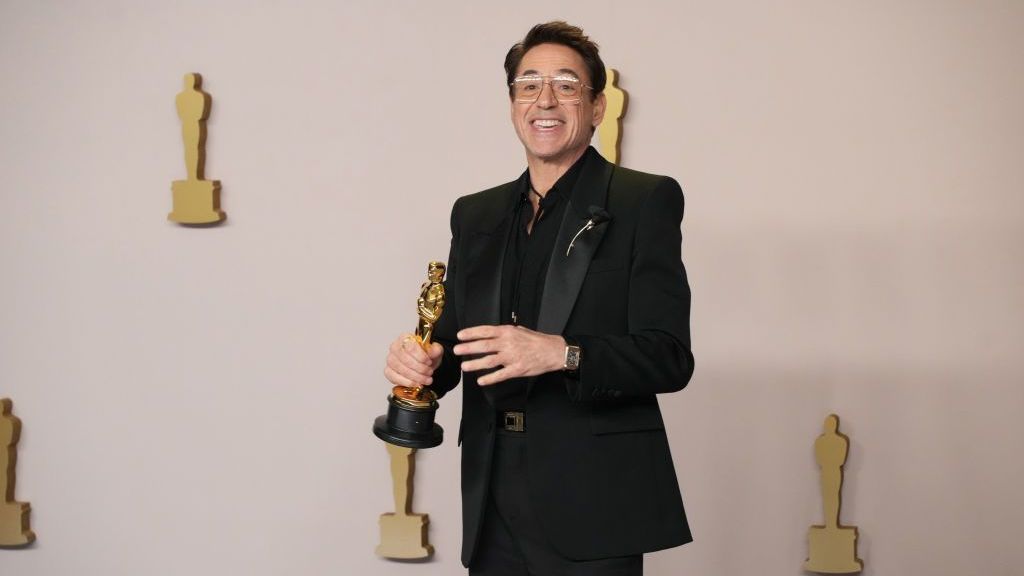 Robert Downey Jr levou o prêmio de Melhor Ator Coadjuvante por "Oppenheimer"