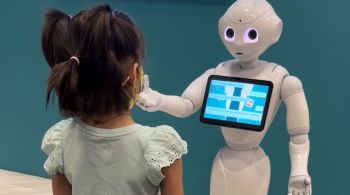 Na SXSW EDU, crianças têm um gostinho do futuro da sala de aula interagindo com robôs