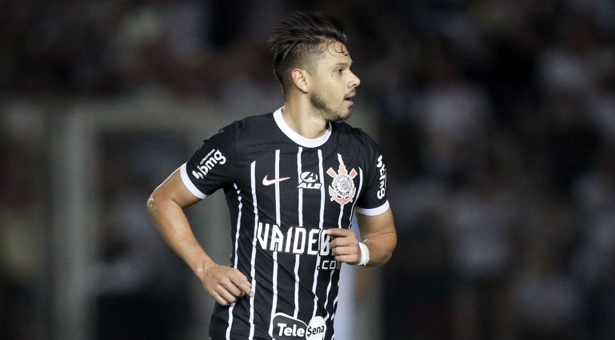 Romero, camisa 11 do Corinthians, em noite estrelada