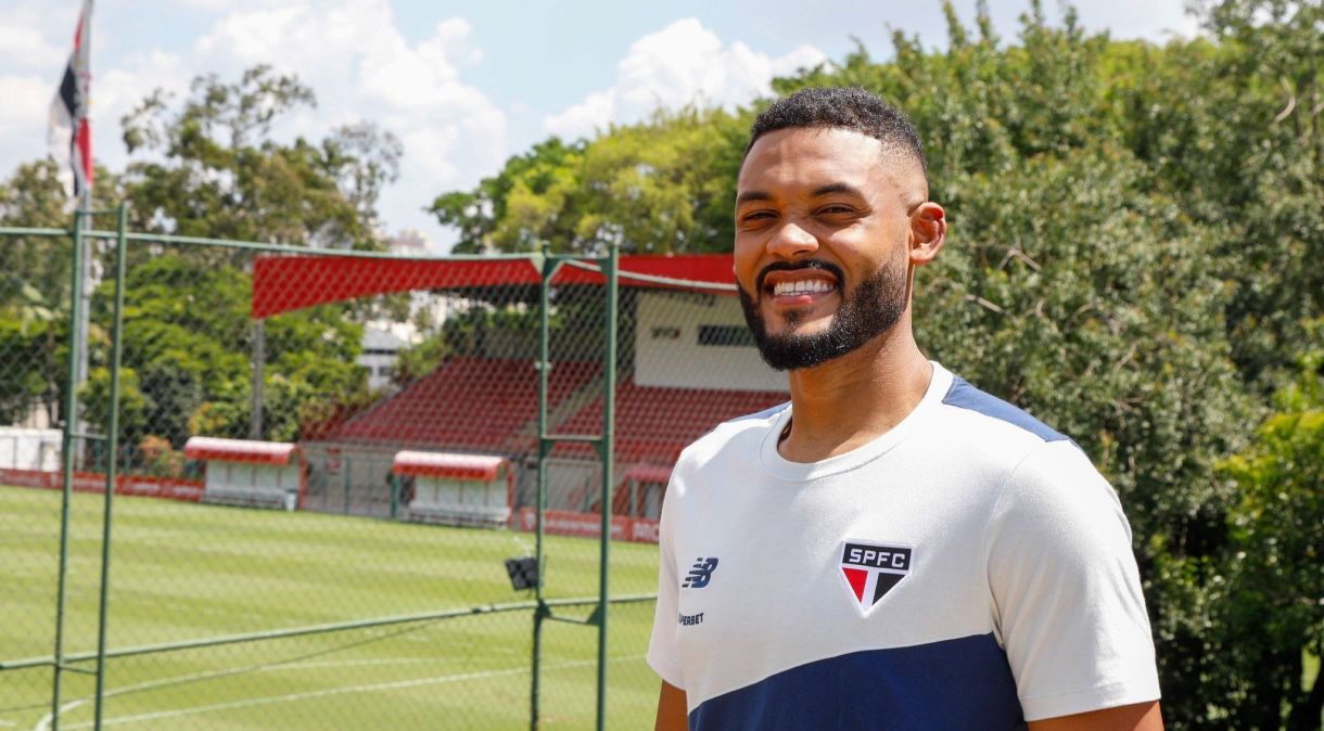 Sabino foi anunciado como novo zagueiro do São Paulo