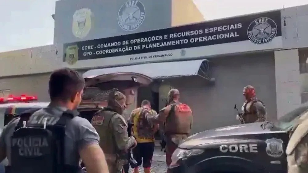 Membro da Torcida Jovem do Leão foi preso na manhã desta sexta-feira (15), após operação da Polícia Civil de Pernambuco